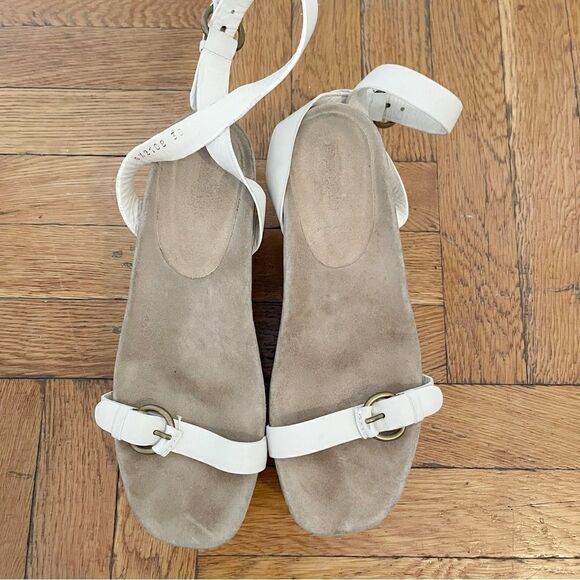 Miu Miu strap wedge suede sandals - Picture 5 of 8